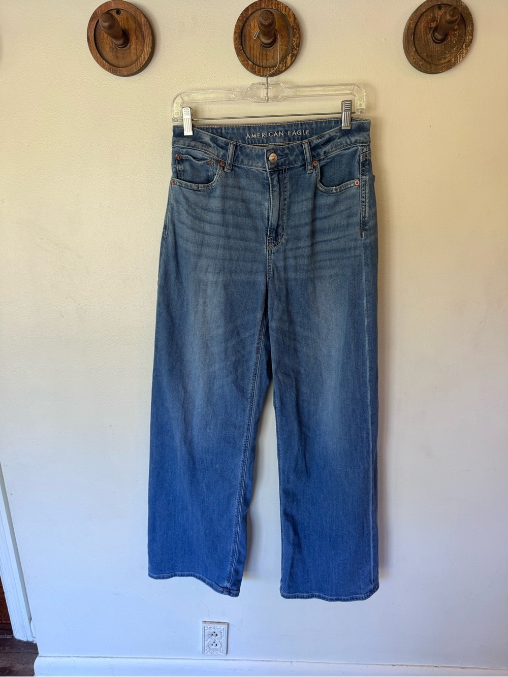 American Eagle Outfitters super high rise baggy Wide-Leg Jeans size 4 long